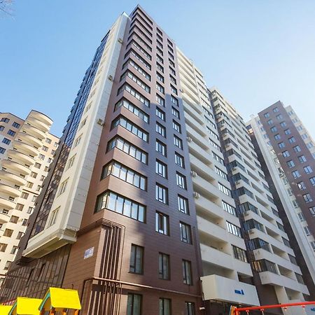 Double Skyhouse Exclusive Apartments Kisinyov Kültér fotó