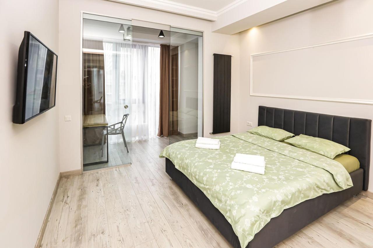 Double Skyhouse Exclusive Apartments Kisinyov Kültér fotó
