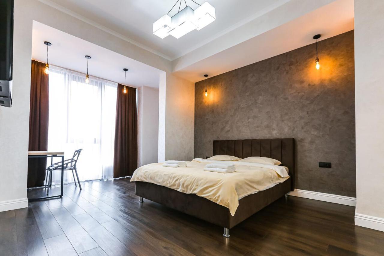 Double Skyhouse Exclusive Apartments Kisinyov Kültér fotó