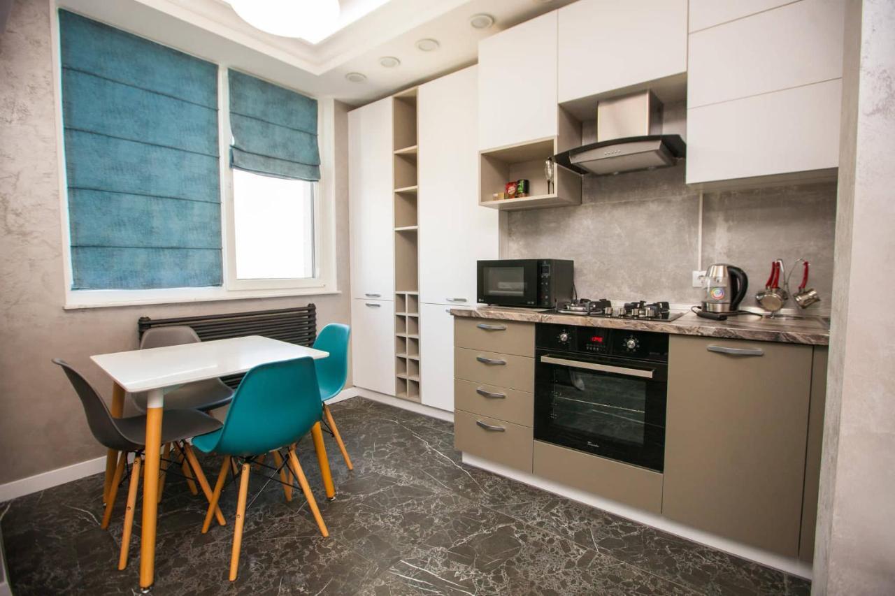 Double Skyhouse Exclusive Apartments Kisinyov Kültér fotó