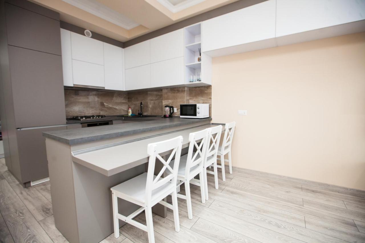 Double Skyhouse Exclusive Apartments Kisinyov Kültér fotó