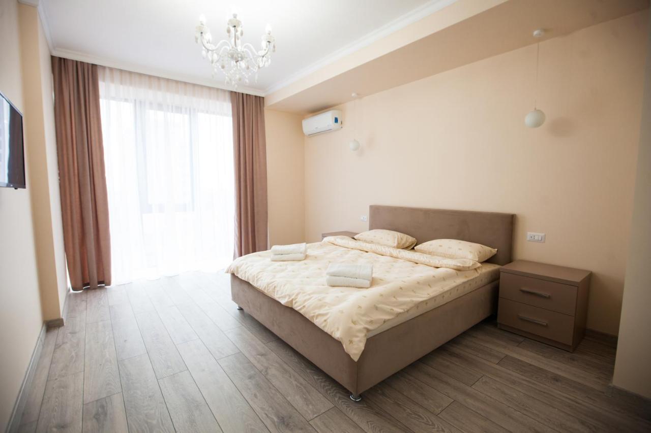 Double Skyhouse Exclusive Apartments Kisinyov Kültér fotó
