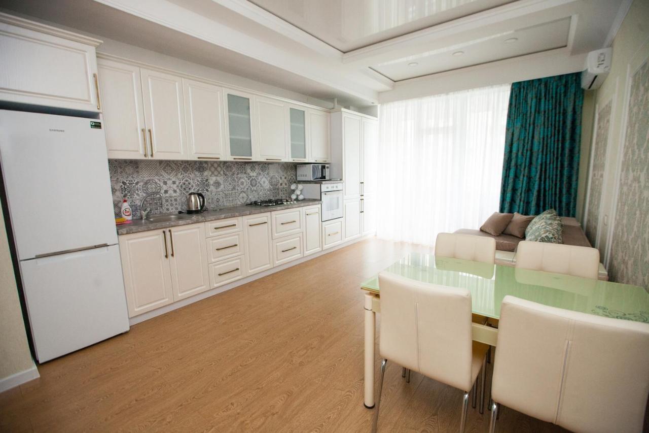 Double Skyhouse Exclusive Apartments Kisinyov Kültér fotó