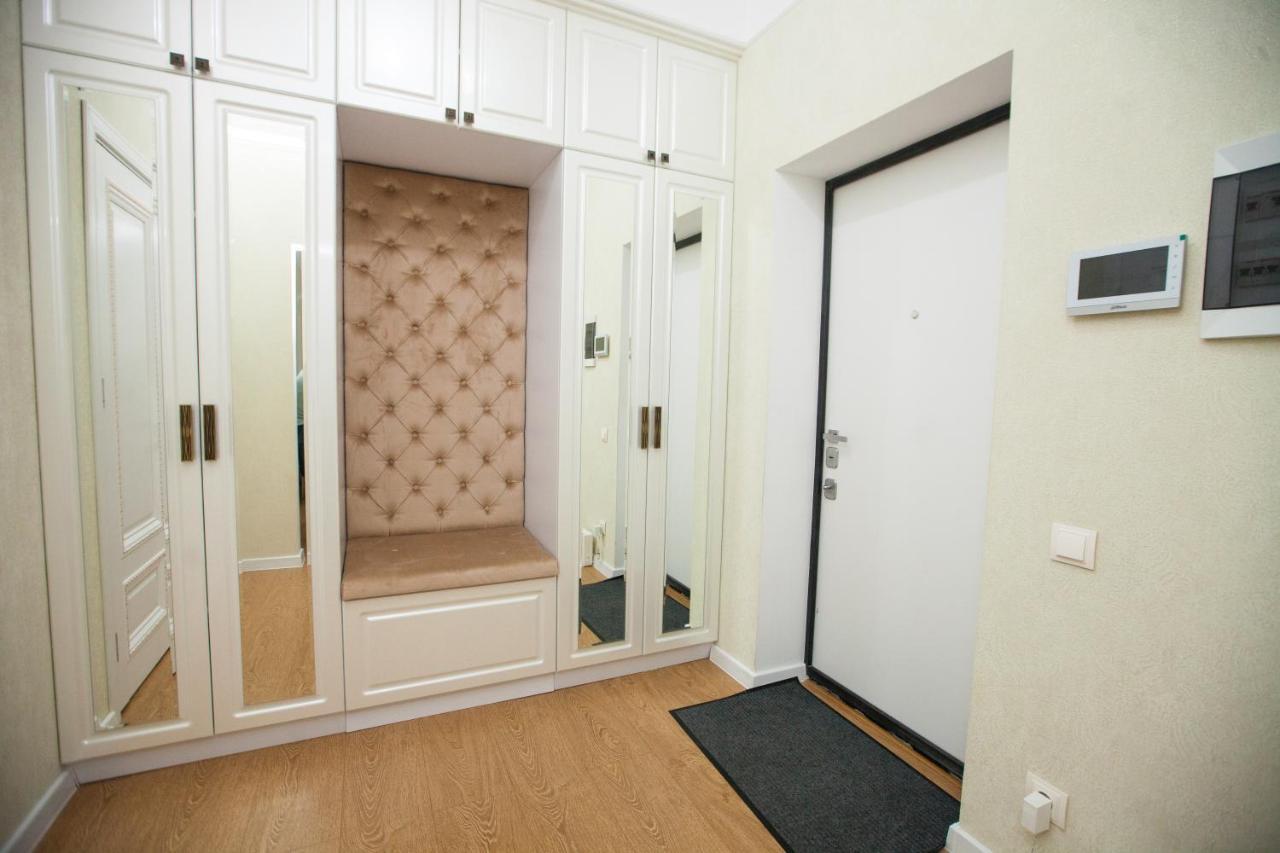 Double Skyhouse Exclusive Apartments Kisinyov Kültér fotó
