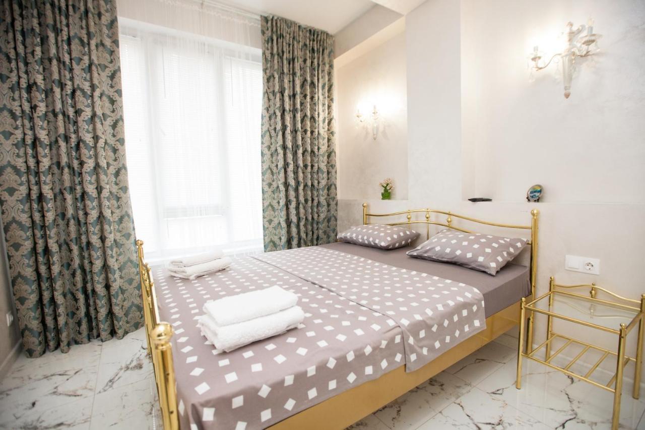 Double Skyhouse Exclusive Apartments Kisinyov Kültér fotó